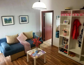 Plovdiv Top Center 2bdrm Apart, 5min walk from Central Square & Garden, FREE Parking